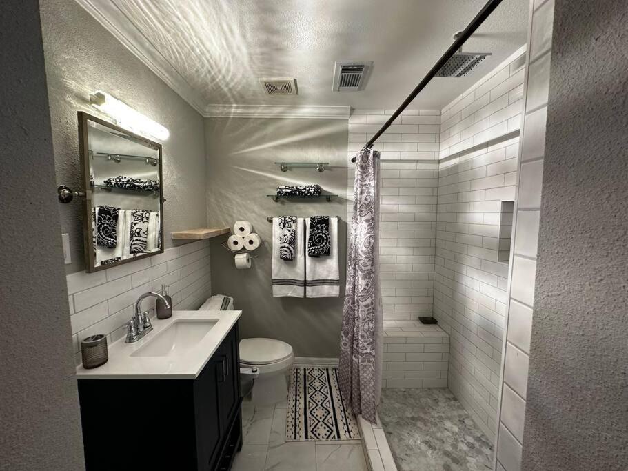 Townhouse Near Midtown Apartment Houston Exterior foto
