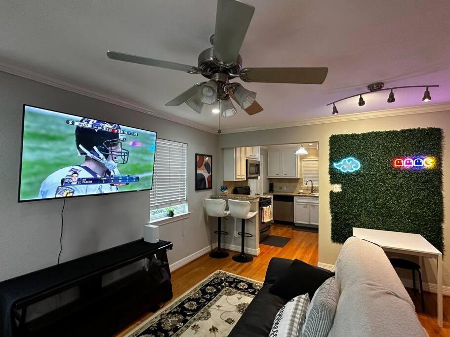 Townhouse Near Midtown Apartment Houston Exterior foto